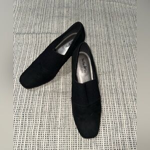 Coach and Four‎ Black Fabric/Faux Suede Wagers Sz 7.5